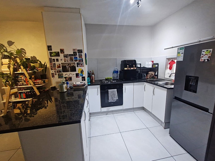 2 Bedroom Property for Sale in Uitzicht Western Cape